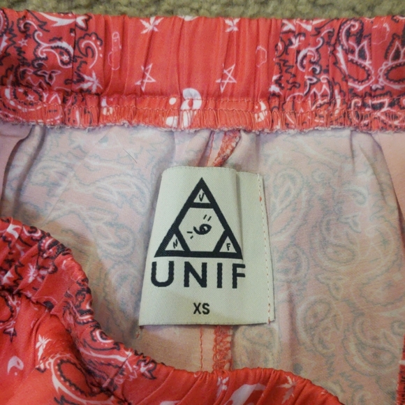 Unif bandana explicit print shorts - Picture 4 of 4